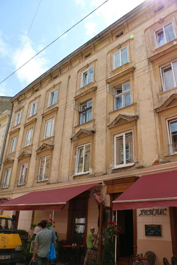 Акуратні Апартаменти В Центрі Львова Esterno foto